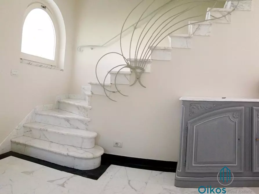 Immagine 8 di Villa in affitto  a Forte Dei Marmi