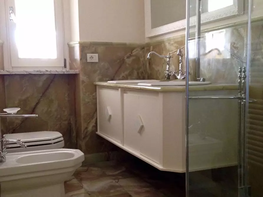 Immagine 11 di Villa in affitto  a Forte Dei Marmi