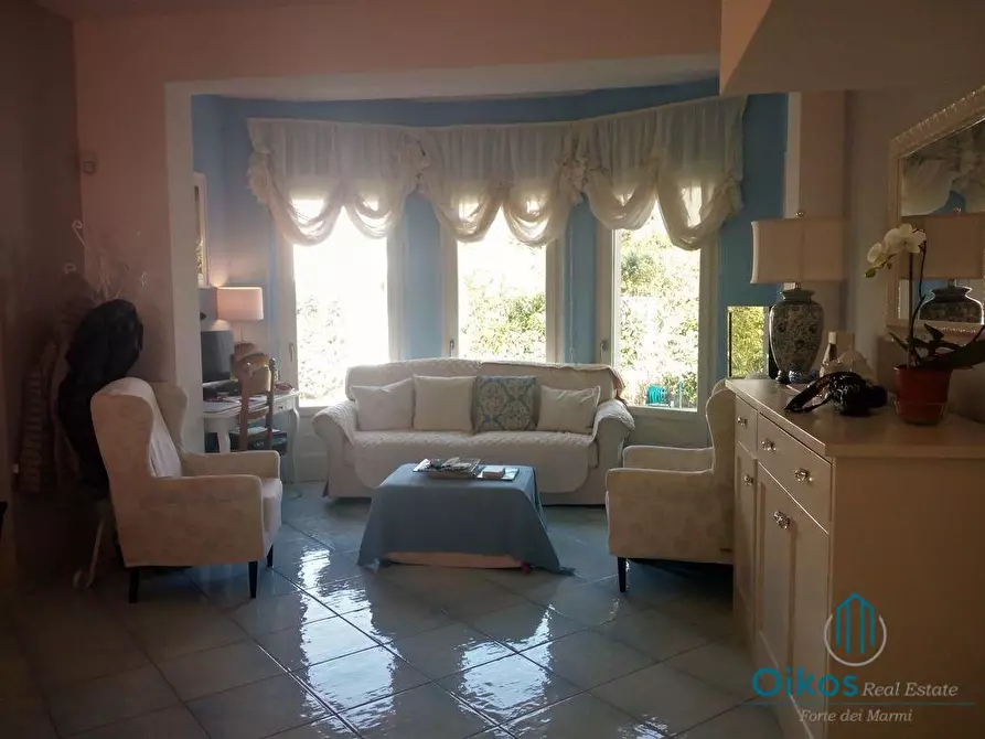 Immagine 3 di Villa in affitto  a Forte Dei Marmi