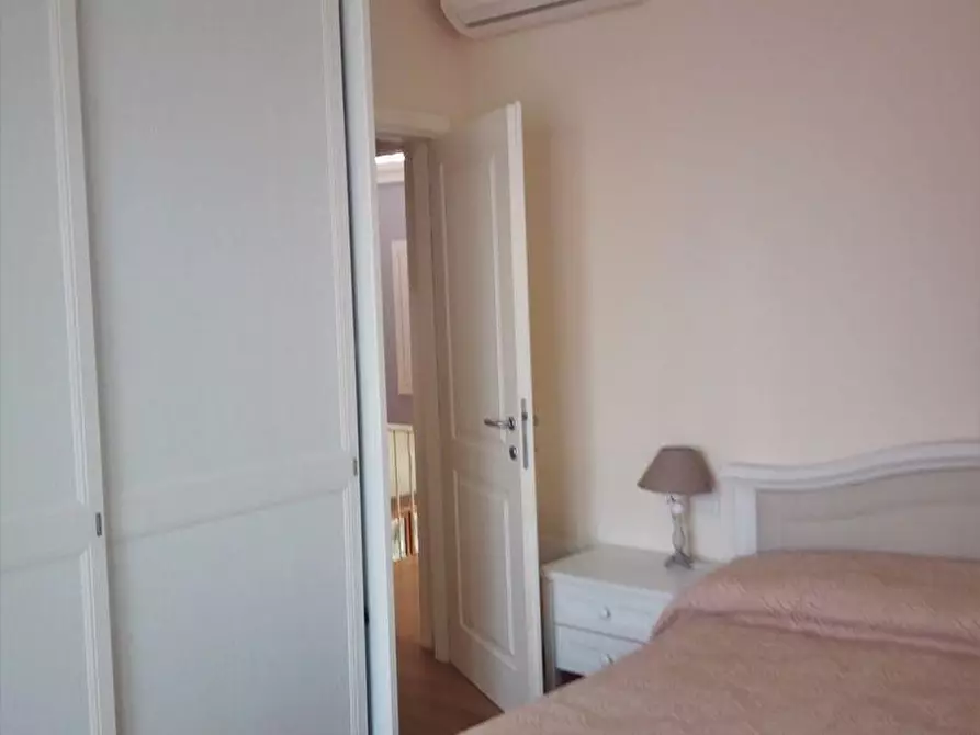 Immagine 12 di Villa in affitto  a Forte Dei Marmi