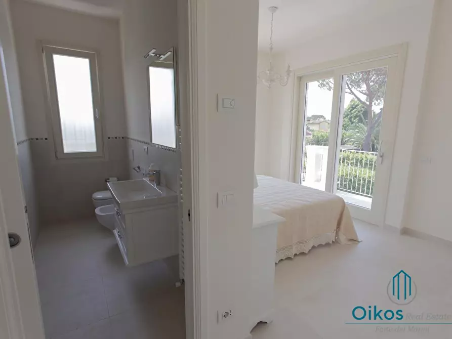 Immagine 8 di Appartamento in affitto  a Forte Dei Marmi