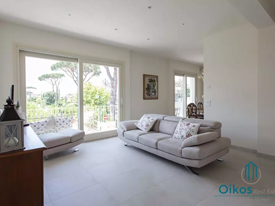 Immagine 2 di Appartamento in affitto  a Forte Dei Marmi