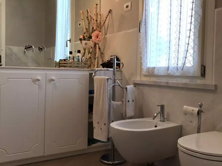 Immagine 9 di Appartamento in affitto  a Forte Dei Marmi