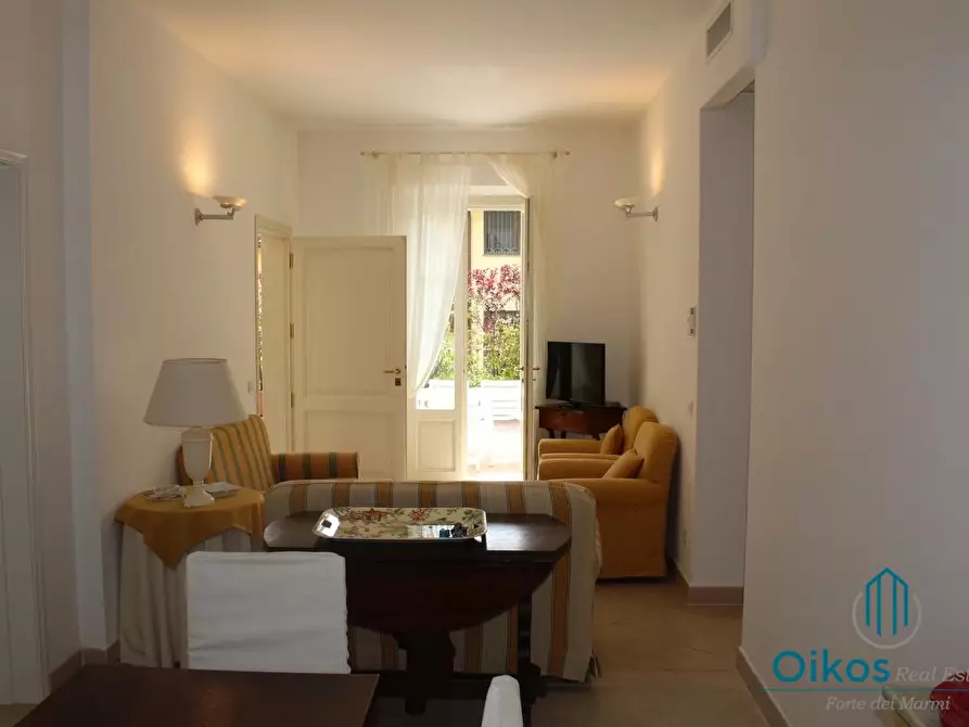 Immagine 2 di Appartamento in affitto  a Forte Dei Marmi