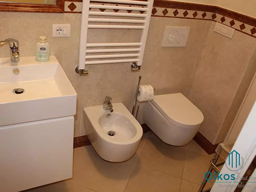 Immagine 8 di Appartamento in affitto  a Forte Dei Marmi