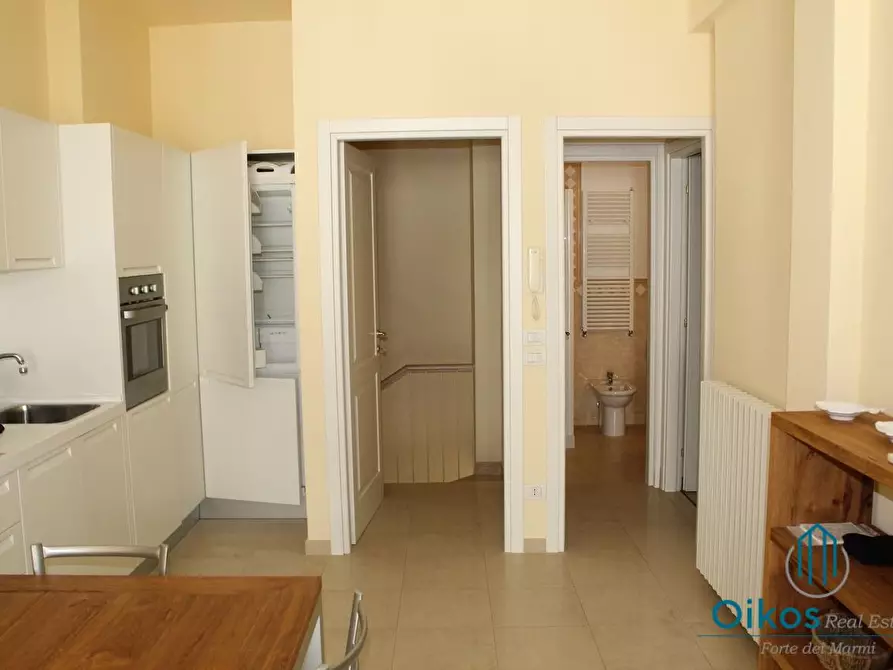 Immagine 4 di Appartamento in affitto  a Forte Dei Marmi