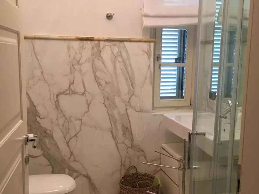 Immagine 8 di Appartamento in affitto  a Forte Dei Marmi