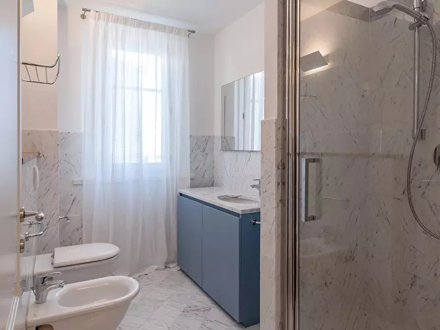 Immagine 8 di Mansarda in affitto  a Forte Dei Marmi