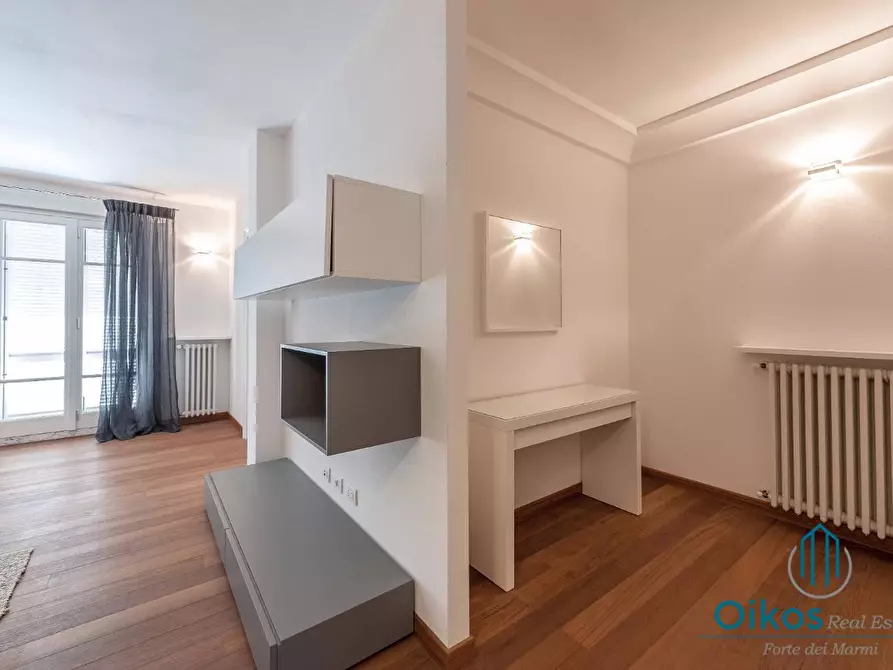 Immagine 5 di Mansarda in affitto  a Forte Dei Marmi