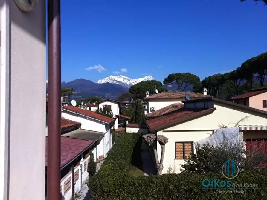 Immagine 10 di Casa bifamiliare in vendita  a Forte Dei Marmi