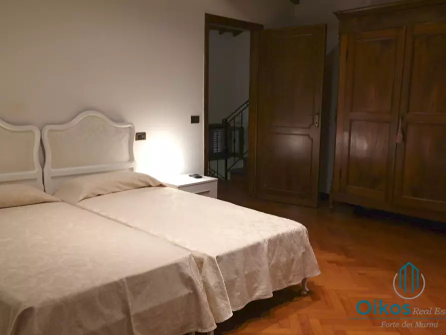 Immagine 12 di Villa in affitto  a Forte Dei Marmi