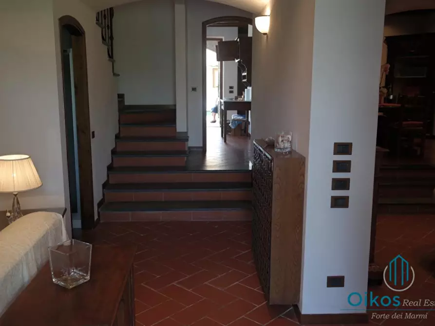 Immagine 6 di Villa in affitto  a Forte Dei Marmi