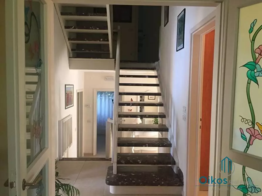 Immagine 6 di Villa in affitto  a Forte Dei Marmi