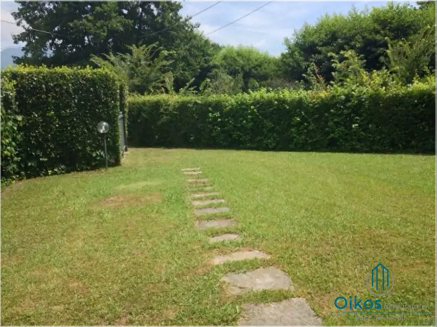 Immagine 6 di Villa in vendita  a Pietrasanta