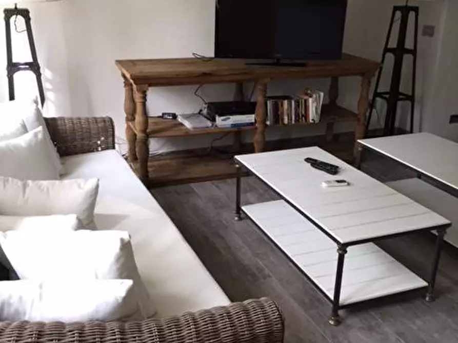 Immagine 5 di Villa in affitto  a Forte Dei Marmi