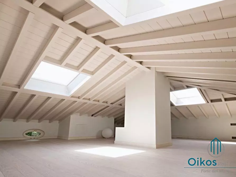 Immagine 16 di Villa in affitto  a Forte Dei Marmi