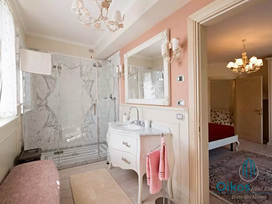 Immagine 9 di Villa in affitto  a Forte Dei Marmi