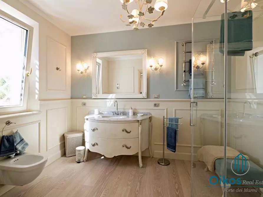 Immagine 7 di Villa in affitto  a Forte Dei Marmi