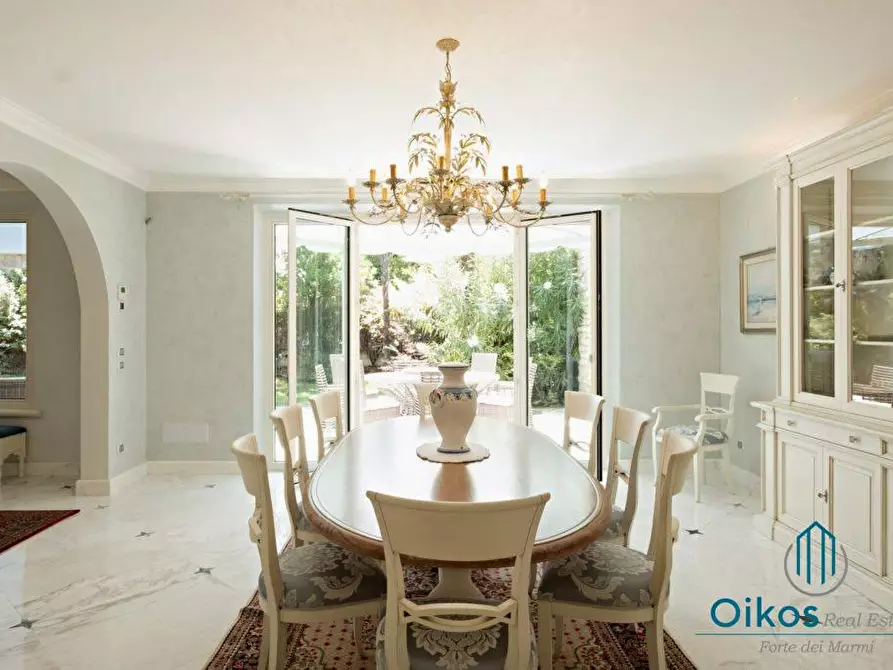 Immagine 3 di Villa in affitto  a Forte Dei Marmi