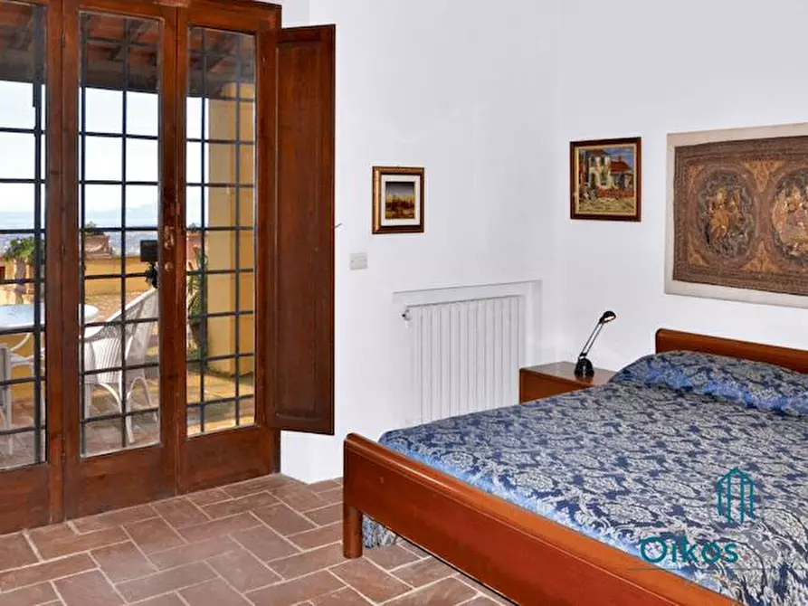 Immagine 28 di Villa in affitto  a Camaiore