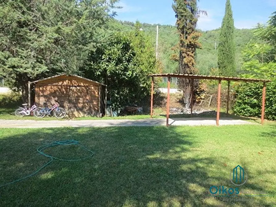 Immagine 6 di Villa in vendita  a Pietrasanta