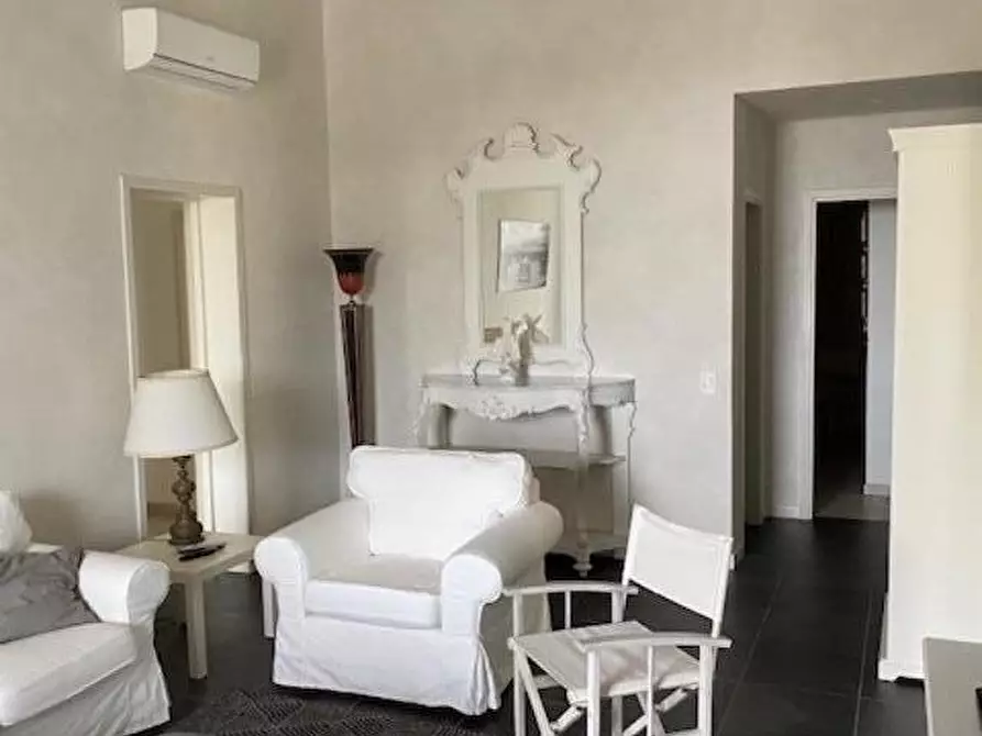 Immagine 6 di Appartamento in affitto  a Pietrasanta