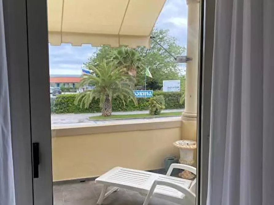 Immagine 7 di Appartamento in affitto  a Pietrasanta