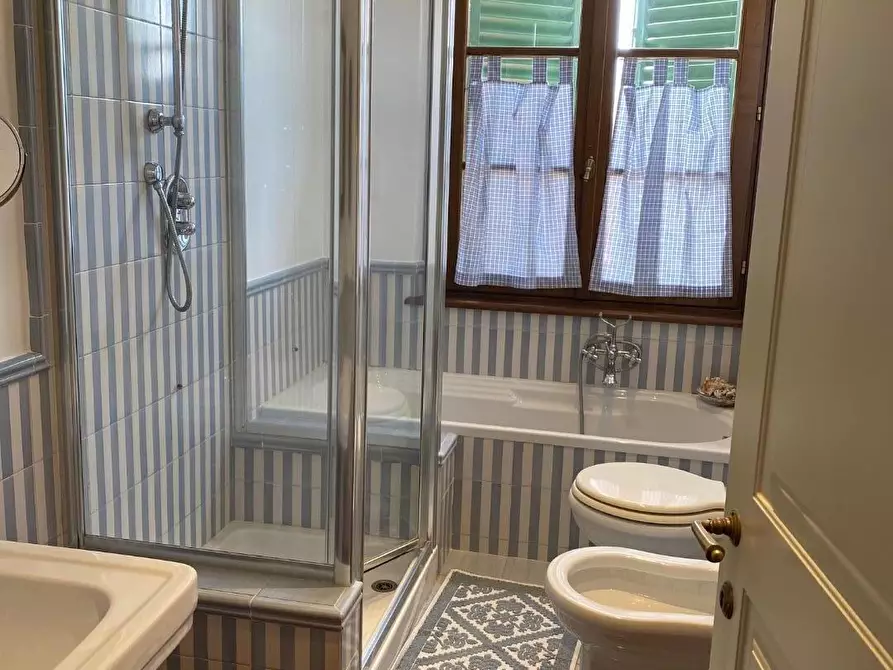 Immagine 8 di Casa bifamiliare in affitto  a Forte Dei Marmi