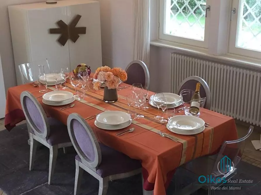 Immagine 9 di Villa in affitto  a Pietrasanta