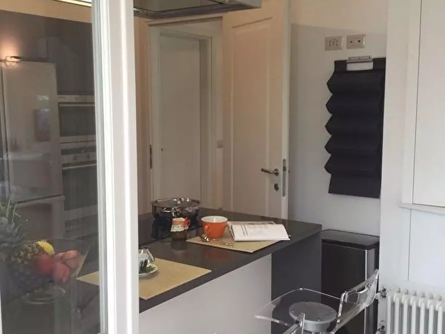 Immagine 7 di Villa in affitto  a Pietrasanta