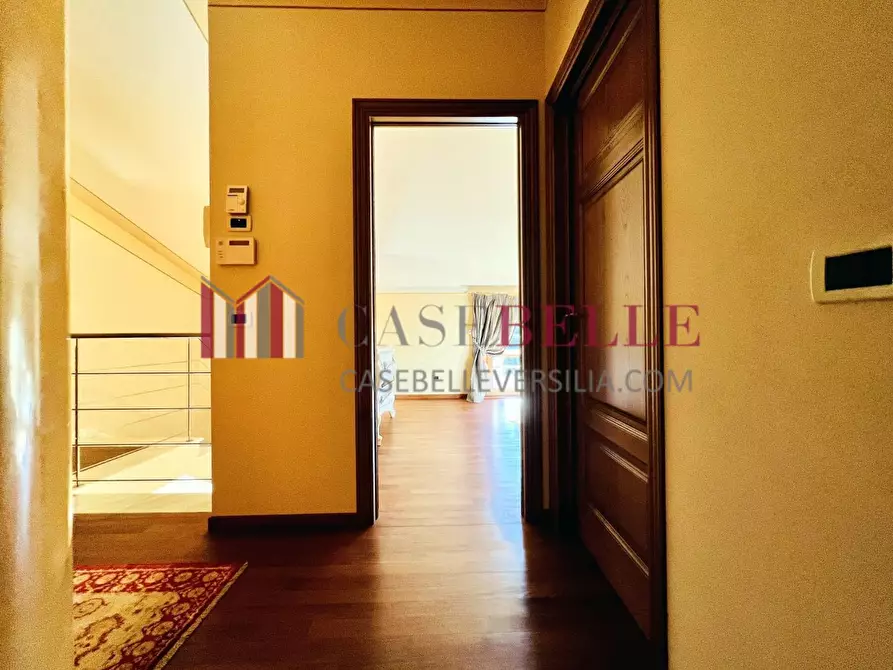 Immagine 71 di Villa in vendita  a Pietrasanta