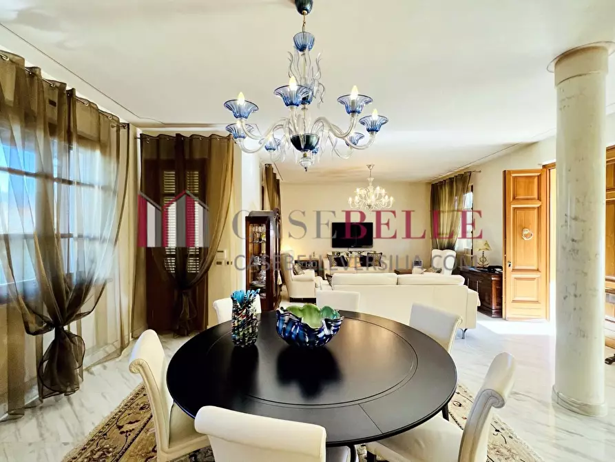 Immagine 21 di Villa in vendita  a Pietrasanta