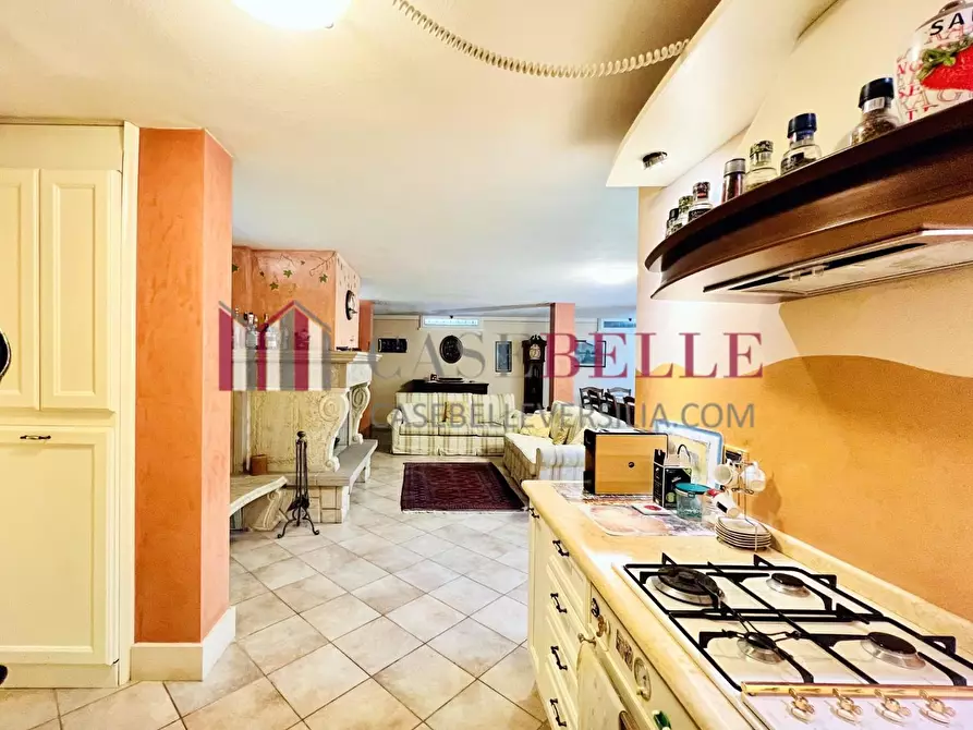 Immagine 42 di Villa in vendita  a Pietrasanta