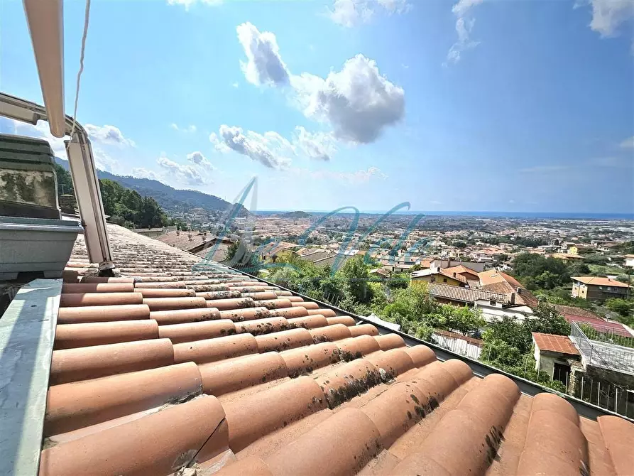 Immagine 15 di Appartamento in vendita  a Massa