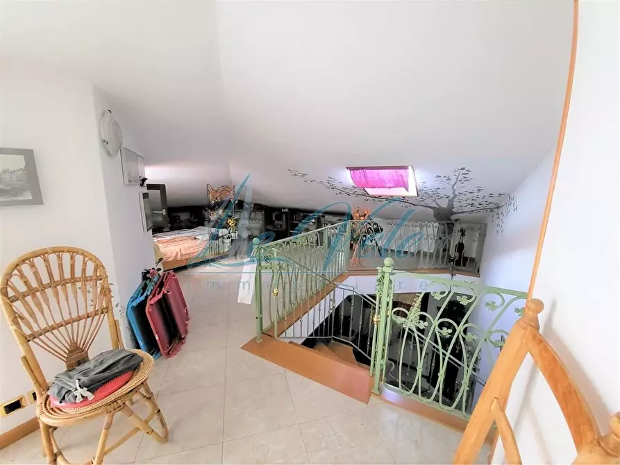 Immagine 11 di Appartamento in vendita  a Massa