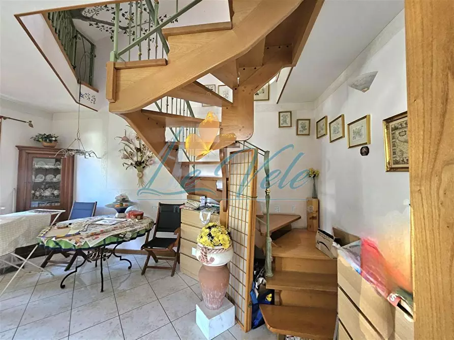 Immagine 8 di Appartamento in vendita  a Massa