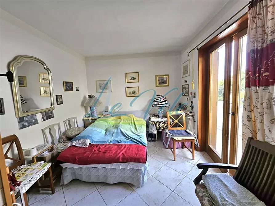 Immagine 10 di Appartamento in vendita  a Massa