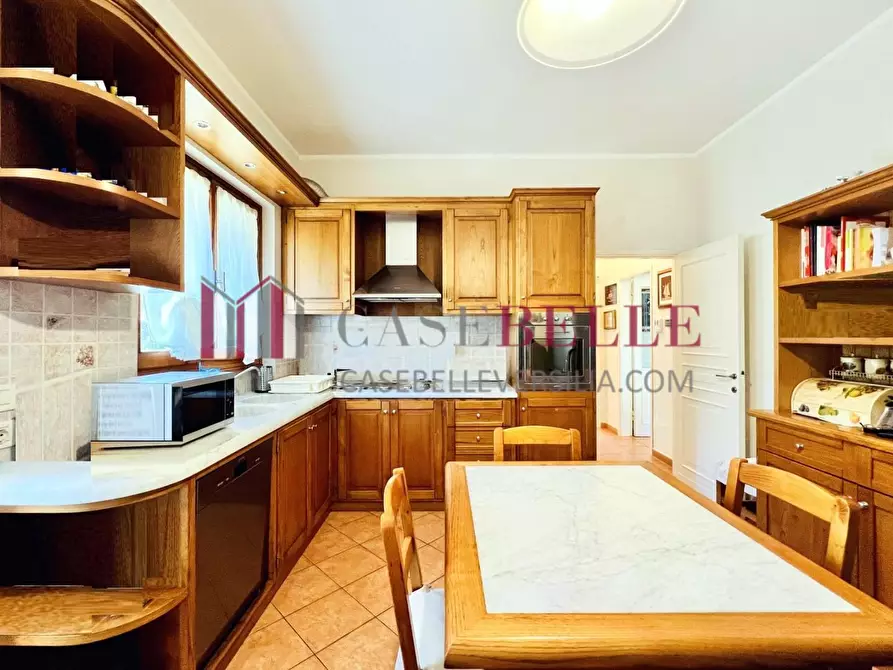 Immagine 8 di Villa in affitto  a Forte Dei Marmi