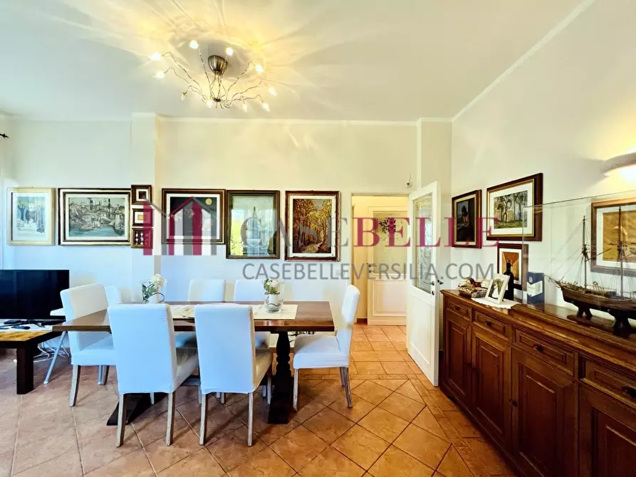 Immagine 6 di Villa in affitto  a Forte Dei Marmi