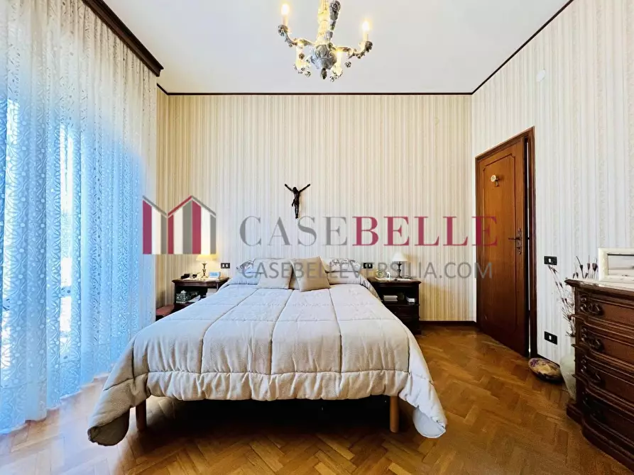 Immagine 44 di Villa in vendita  a Camaiore