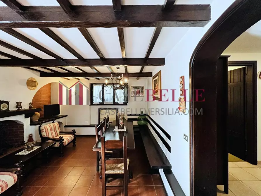 Immagine 7 di Villa in vendita  a Camaiore