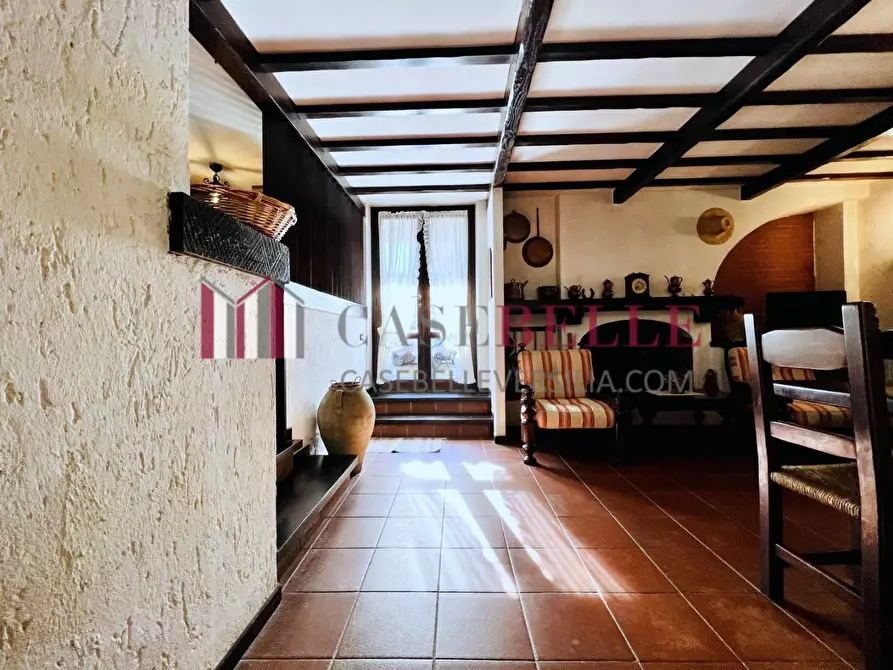 Immagine 6 di Villa in vendita  a Camaiore