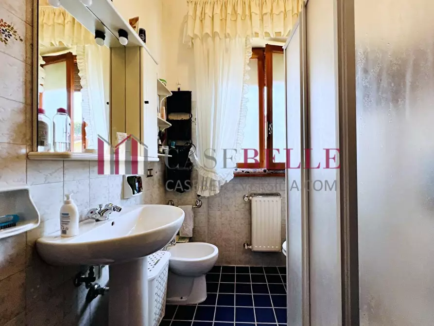 Immagine 40 di Villa in vendita  a Camaiore