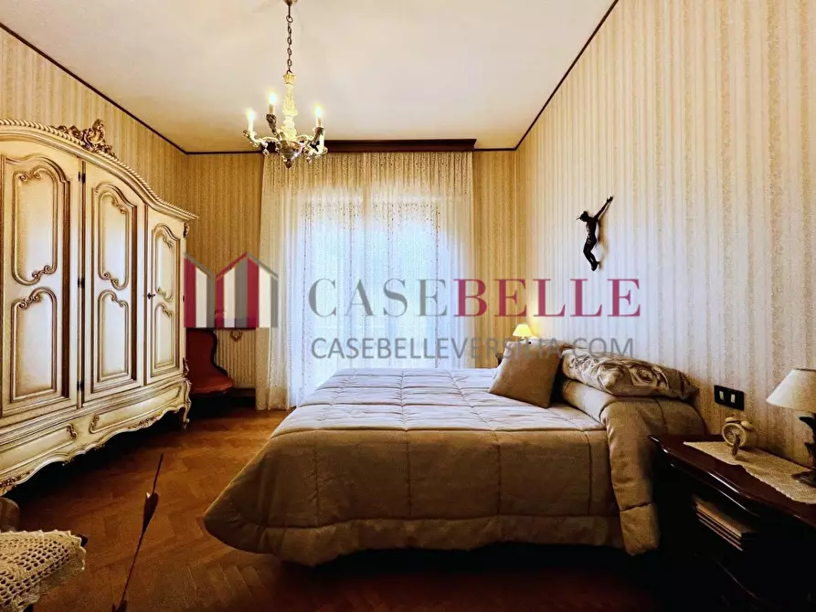 Immagine 43 di Villa in vendita  a Camaiore