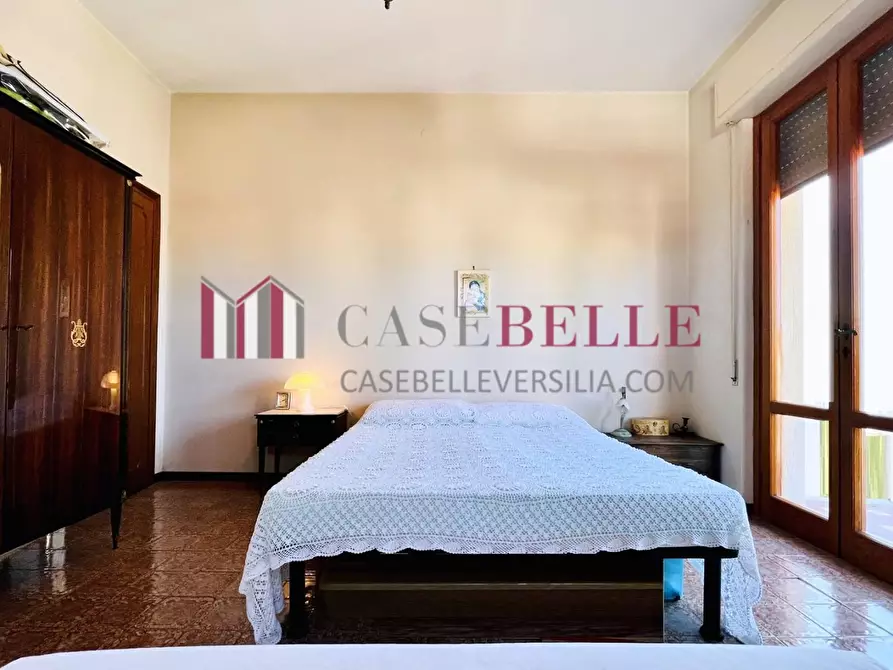 Immagine 53 di Villa in vendita  a Camaiore