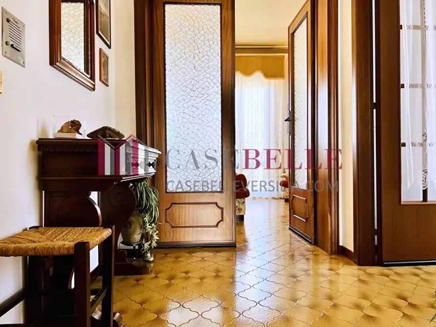 Immagine 47 di Villa in vendita  a Camaiore