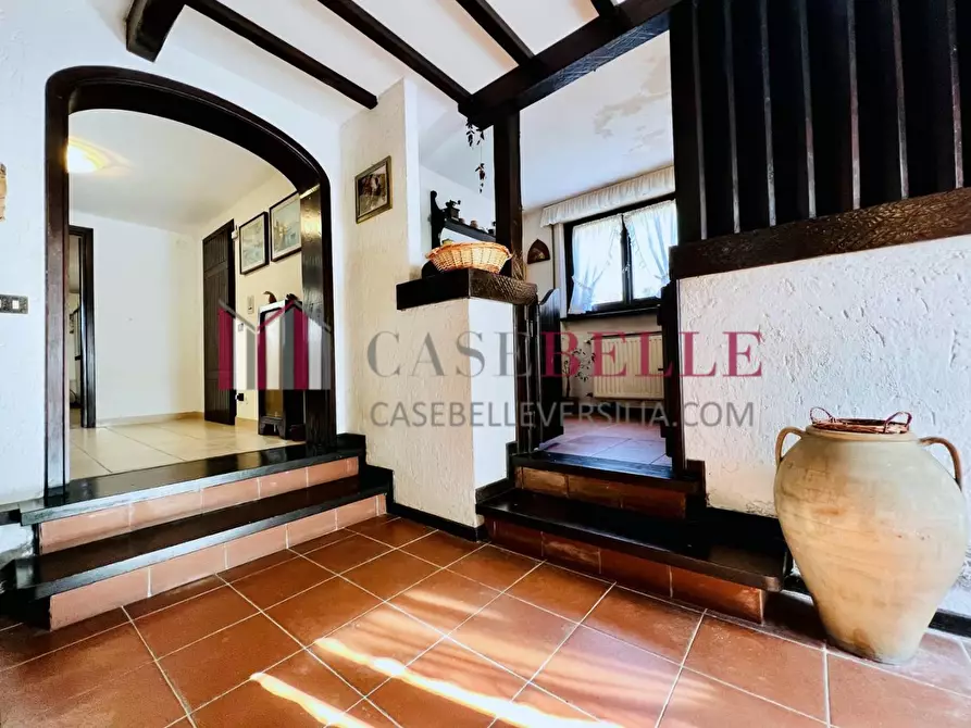 Immagine 11 di Villa in vendita  a Camaiore