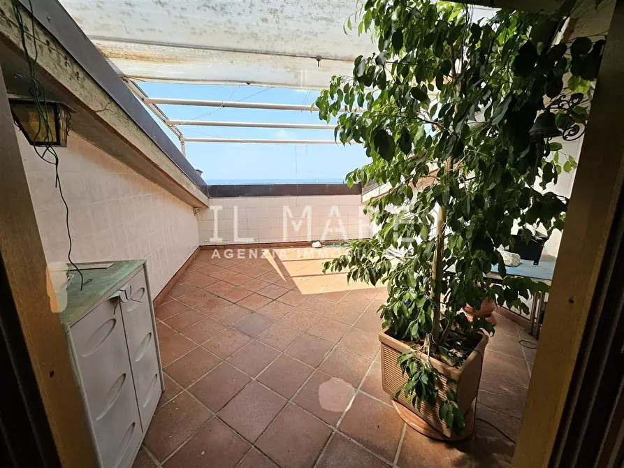 Immagine 16 di Appartamento in vendita  a Massa