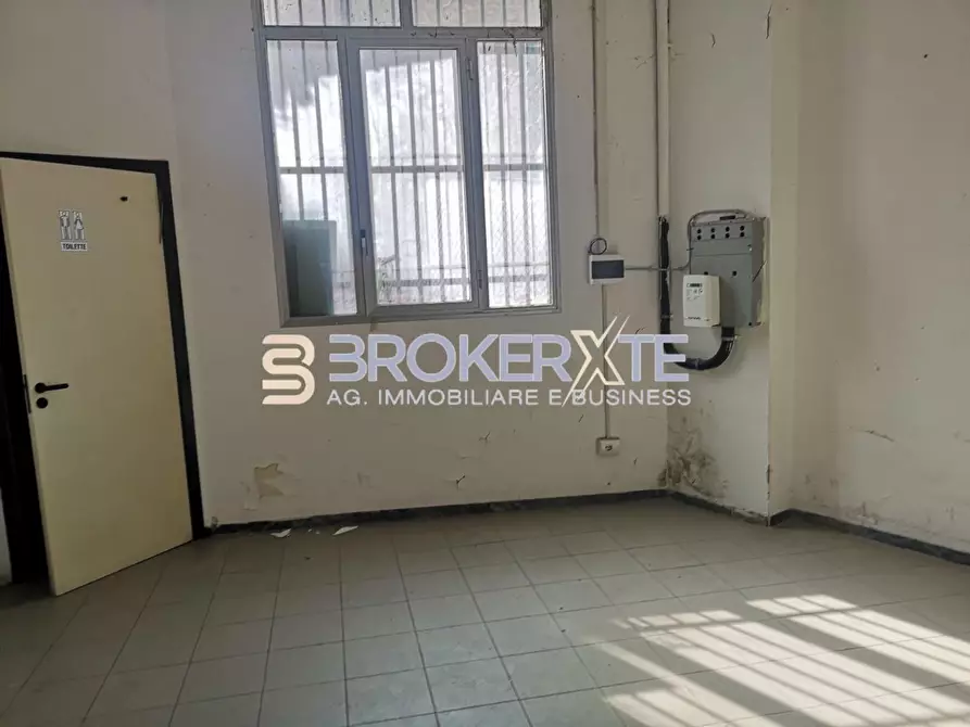 Immagine 5 di Attività commerciale in vendita  a Sarzana