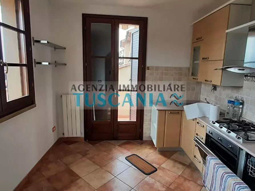 Immagine 4 di Appartamento in vendita  a Casale Marittimo